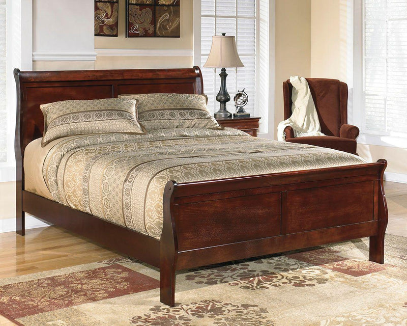 Alisdair - Sleigh Bed