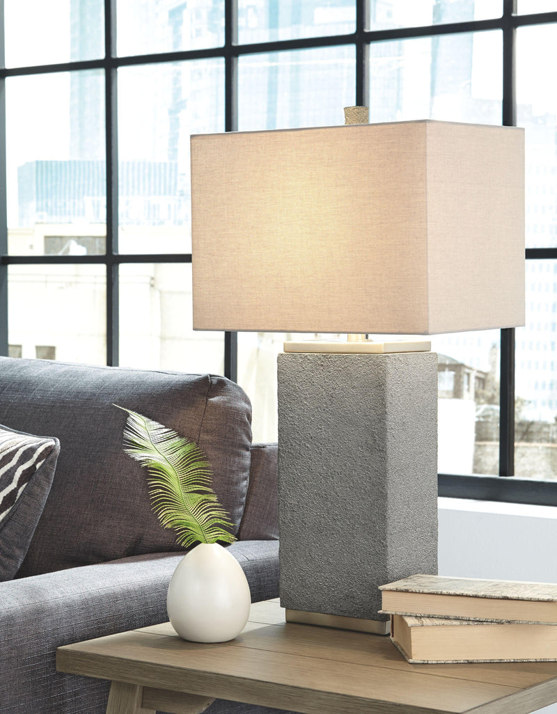 Amergin - Poly Table Lamp (2/cn)