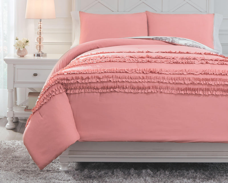 Avaleigh - Comforter Set