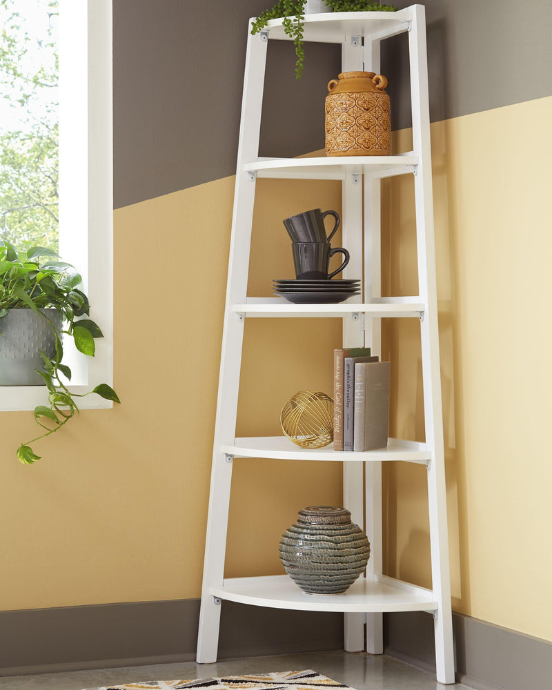 Bernmore - Corner Shelf