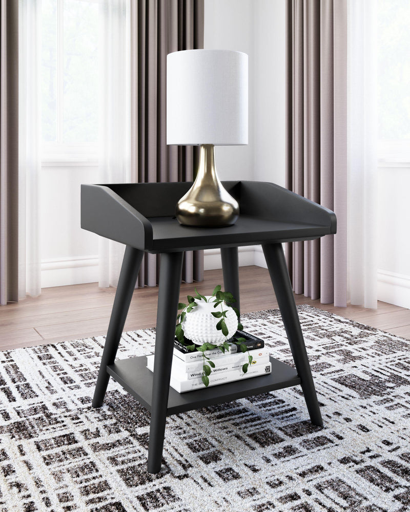 Blariden - Accent Table