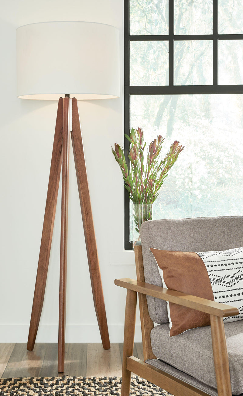 Dallson - Wood Floor Lamp (1/cn)