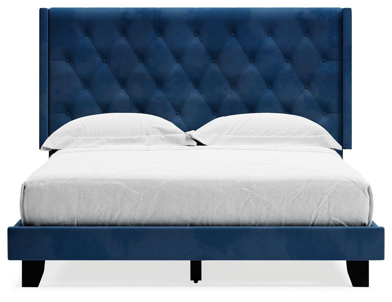 Vintasso - Upholstered Bed