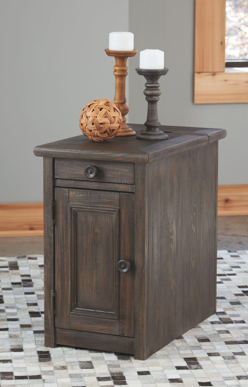 Wyndahl - Chair Side End Table