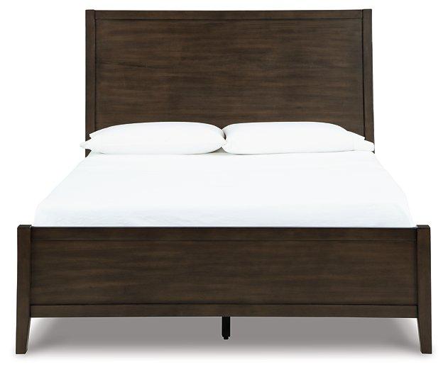 Wittland Panel Bed