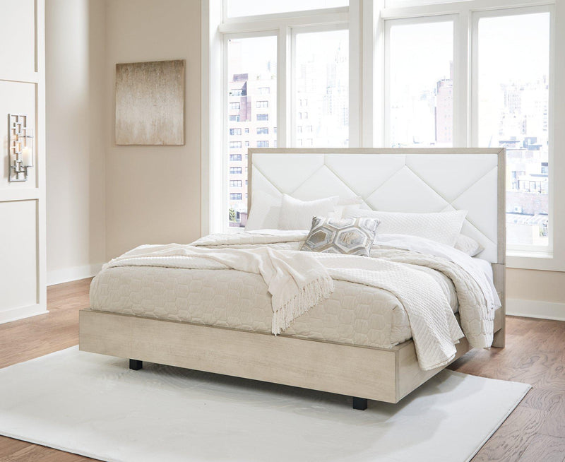 Wendora Upholstered Bed image