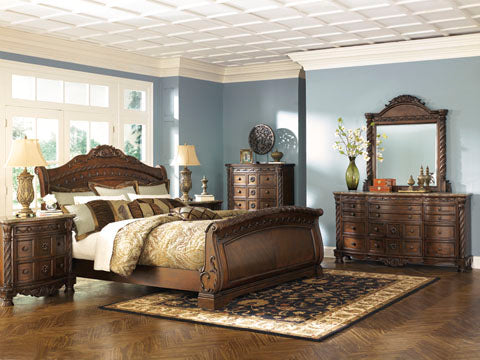 North Shore Complete King Sleigh Bedroom Set